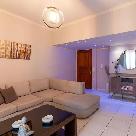 Fivos Apartment *